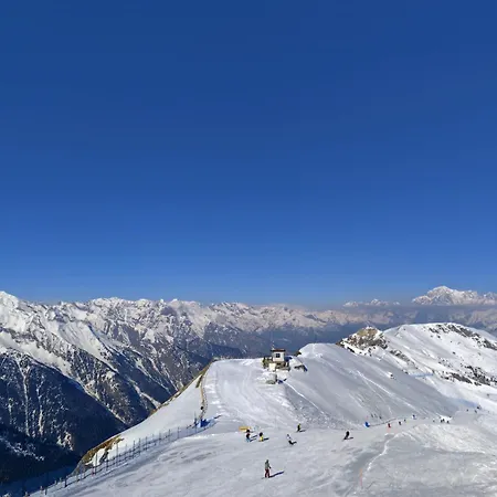 Adry Sarre Your Freedom Aosta